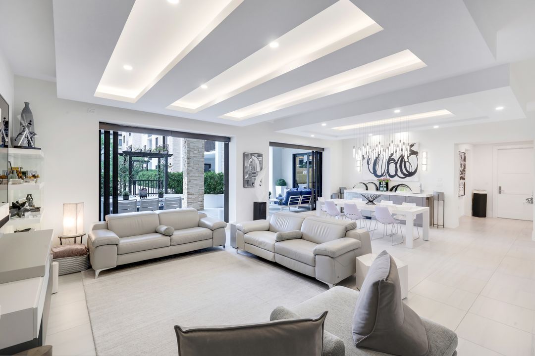 1135 3rd Ave S #210, Naples, FL 34102