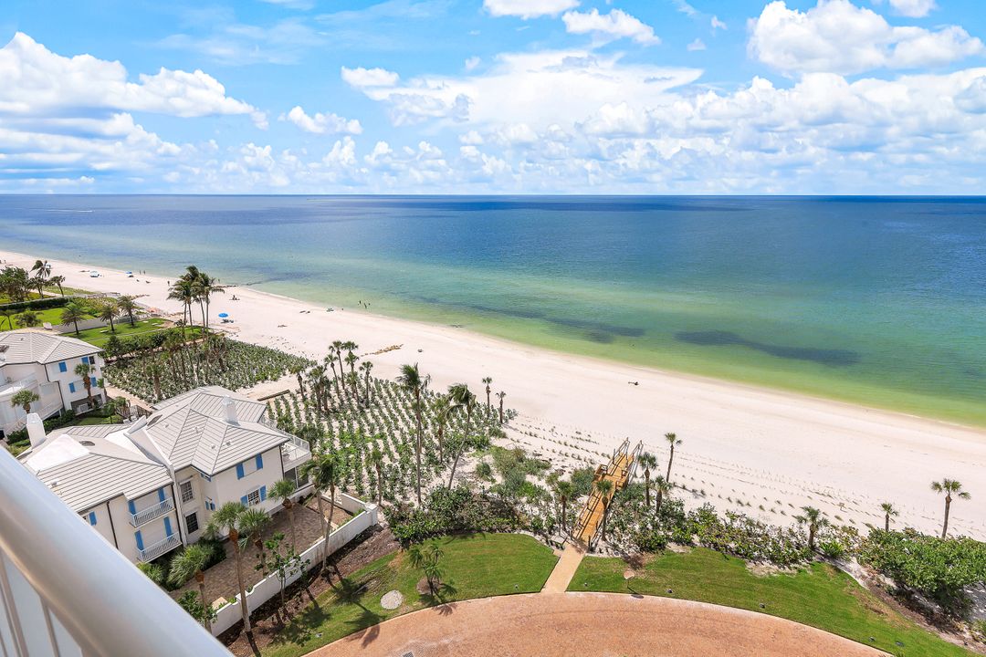 20 Seagate Dr #1102 (PH-2), Naples, FL 34103