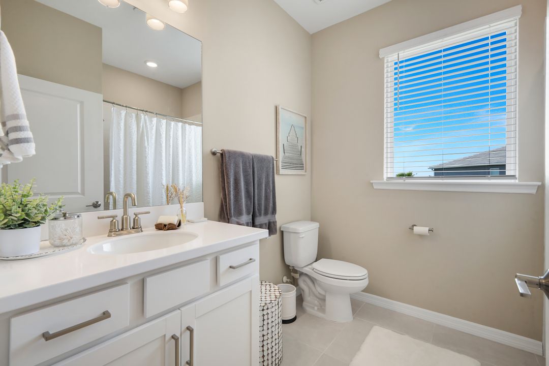 11811 Venetian Lagoon Dr #204, Fort Myers, FL 33913