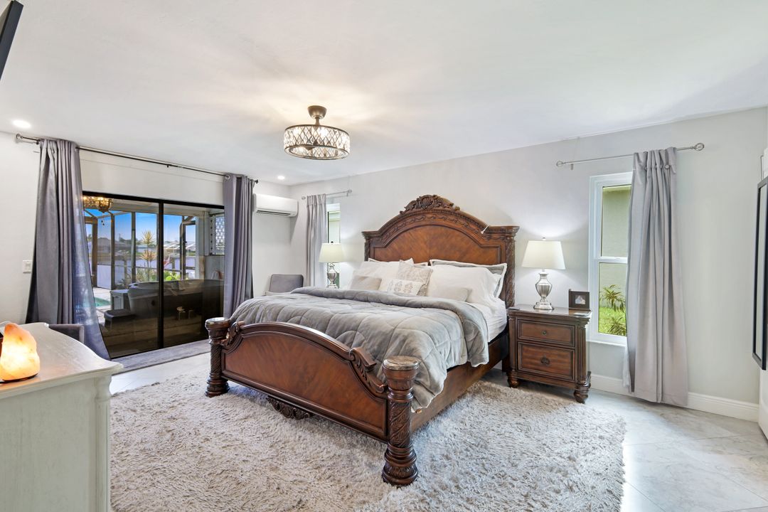 1222 SW 4th Ct, Cape Coral, FL 33991