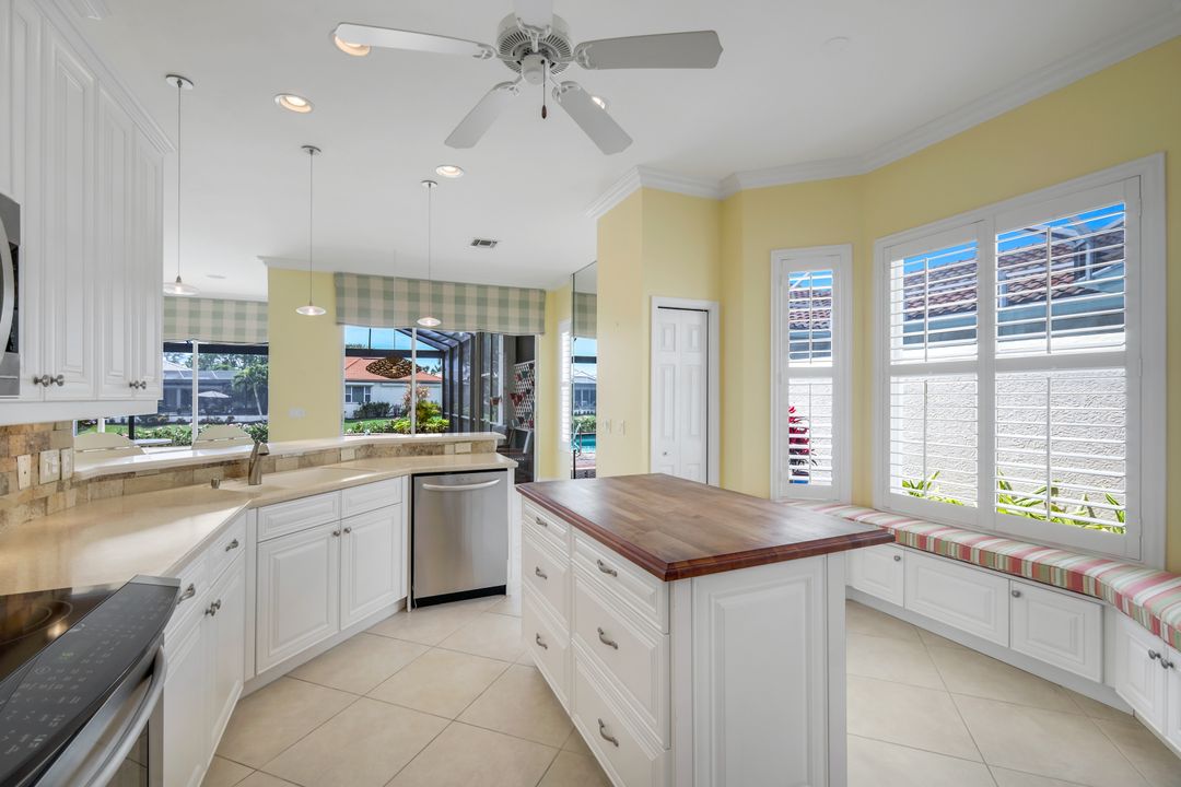 4970 Bollard Ct, Naples, FL 34112