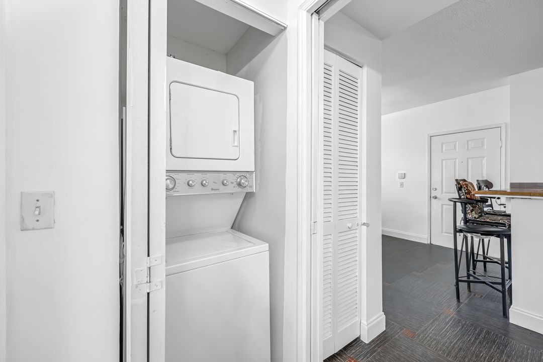 1220 Reserve Way #107, Naples, FL 34105