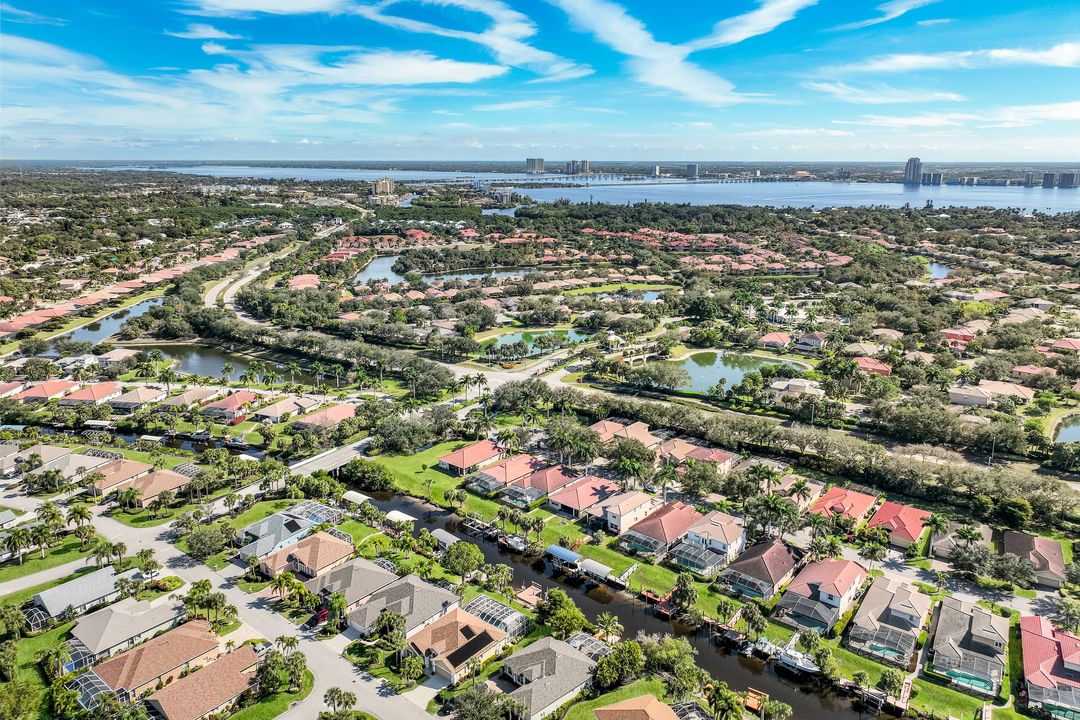 9214 Palm Island Cir, NO FORT MYERS, FL 33903