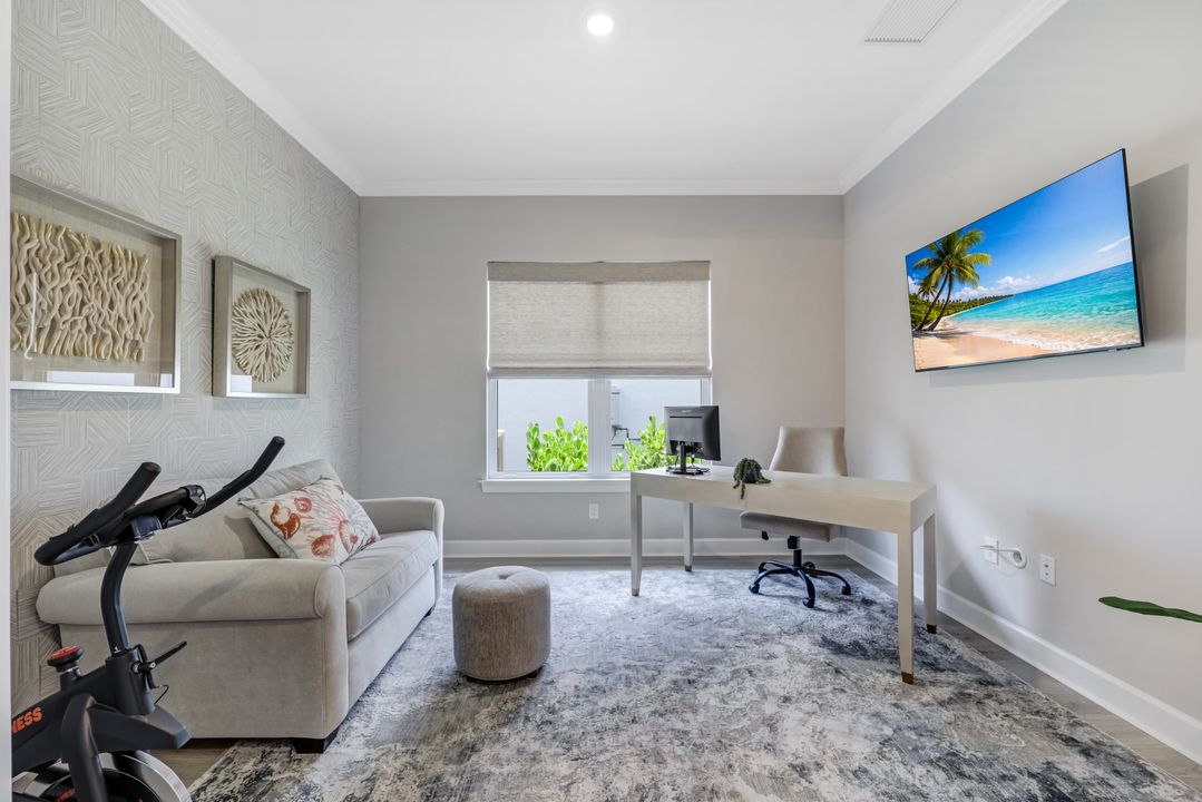 15804 Derna St, Naples, FL 34114