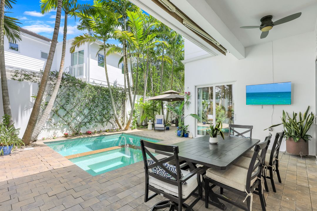 9161 Mercato Way, Naples, FL 34108