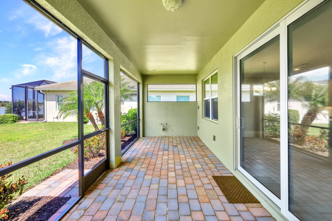 14704 Kelson Cir, Naples, FL 34114