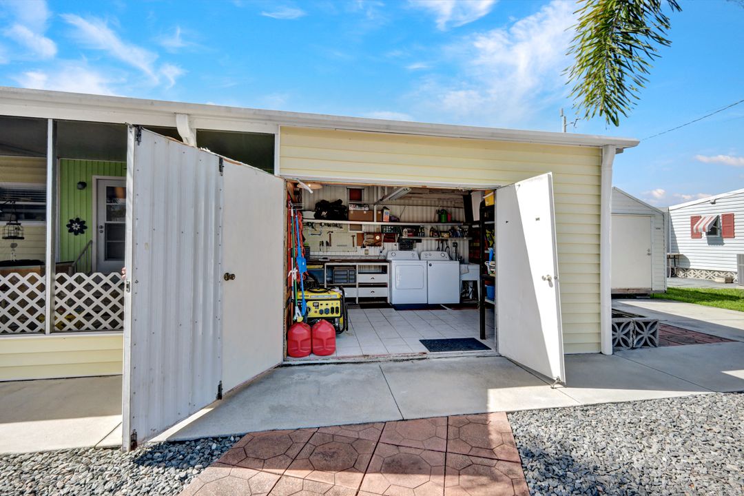 16049 Hibiscus Way, North Fort Myers, FL 33903