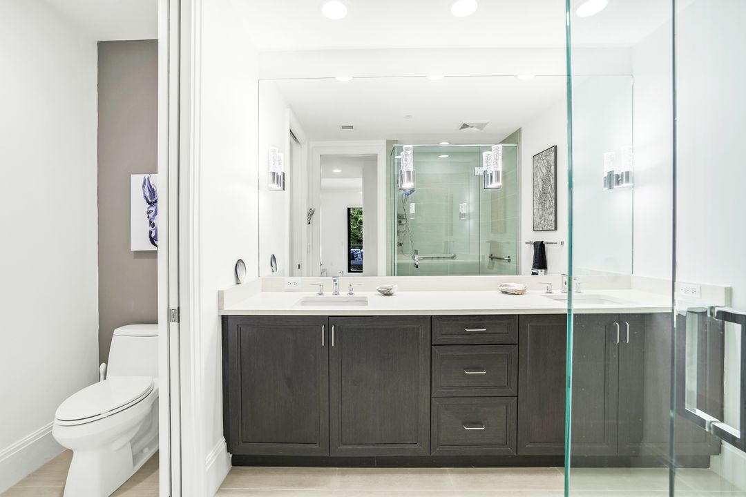 1035 3rd Ave S #215, Naples, FL 34102