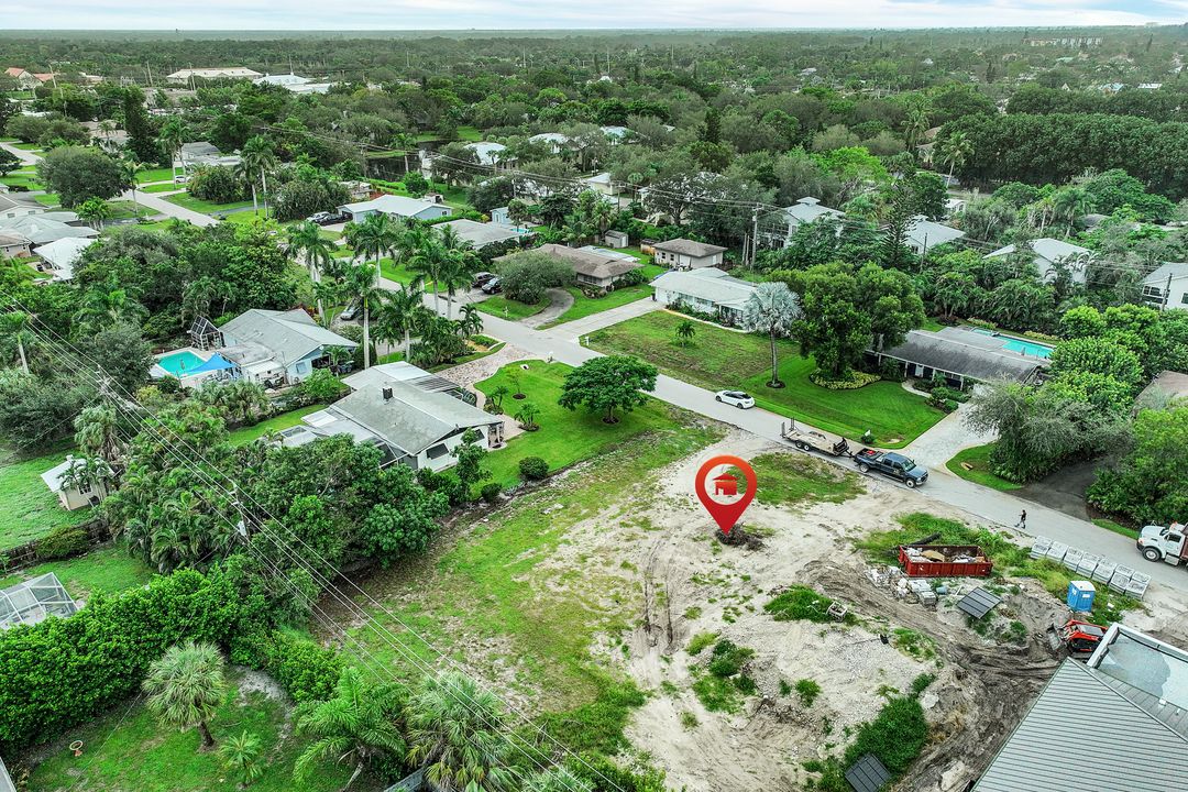 1081 Morningside Dr, Naples, FL 34103