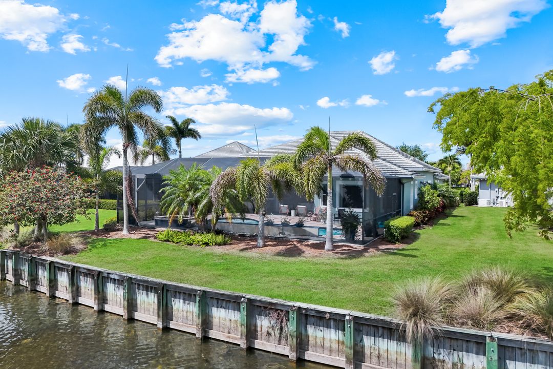 6460 Pembroke Wy, Naples, FL 34113