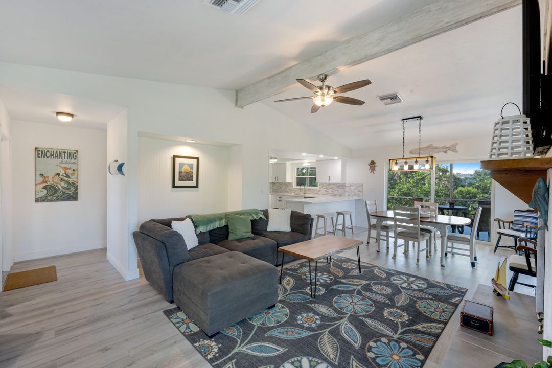 1752 Serenity Ln, Sanibel, FL 33957