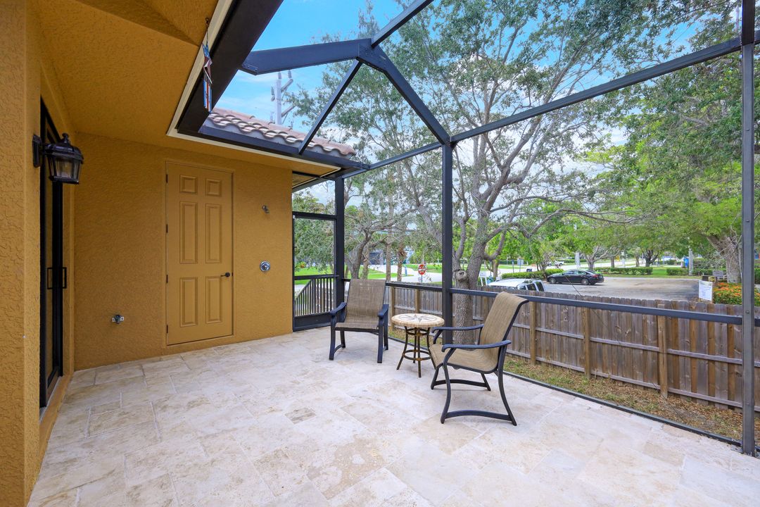 598 Fieldstone Dr, Marco Island, FL 34145