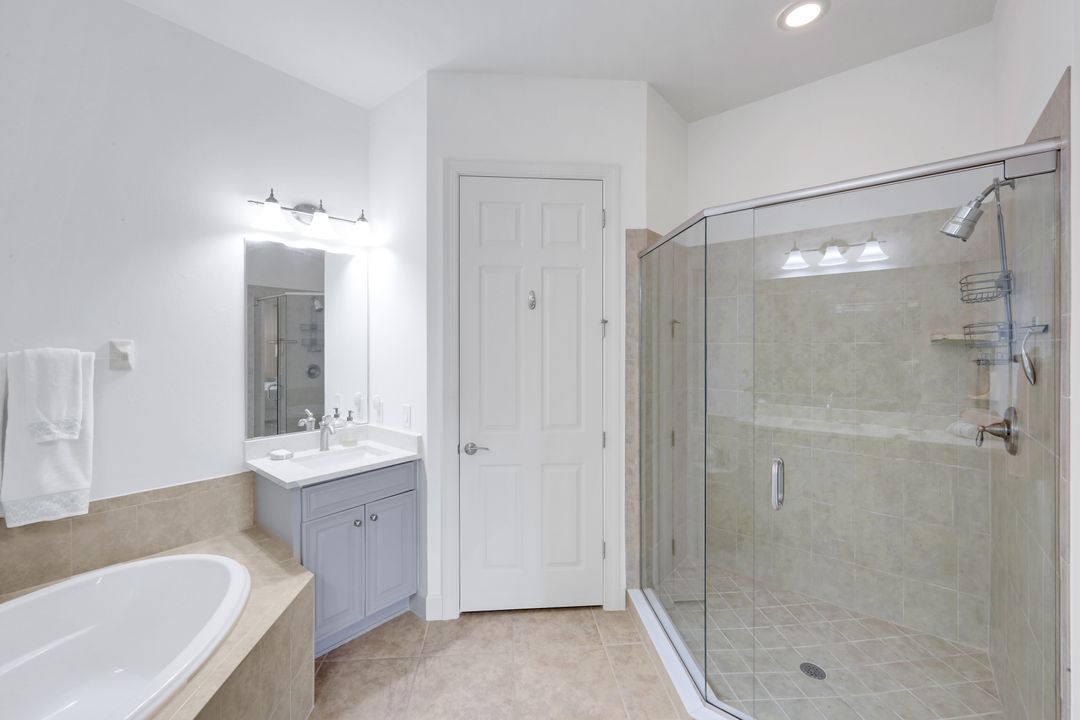 9550 Ironstone Terrace #201, Naples, FL 34120