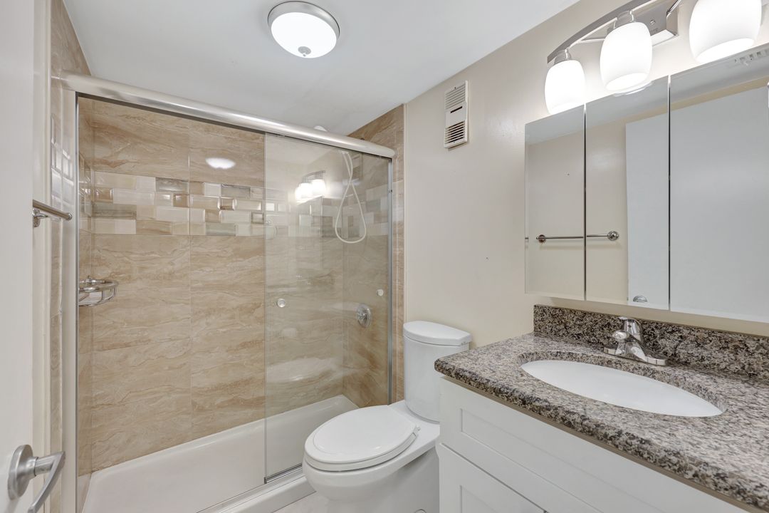 2264 Winkler Ave #204, Fort Myers, FL 33901