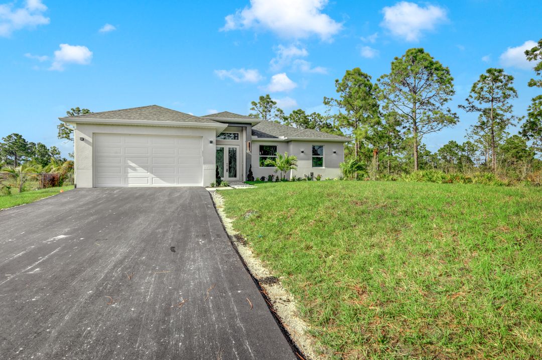 4321 60th Ave NE, Naples, FL 34120