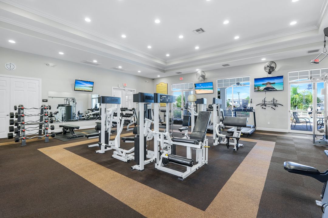 15239 Summit Pl Cir, Naples, FL 34119