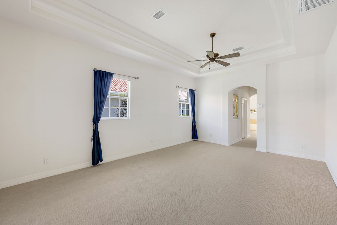 1817 Lagoon Ln, Cape Coral, FL 33914