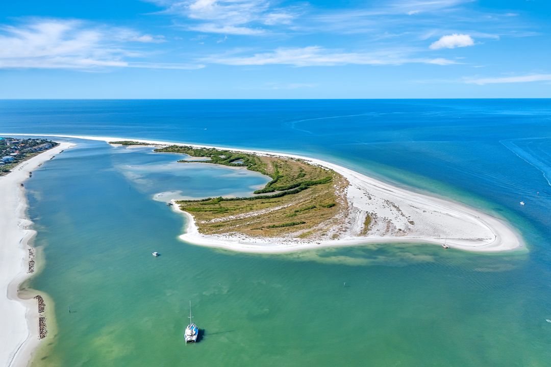 195 S Beach Dr, Marco Island, FL 34145