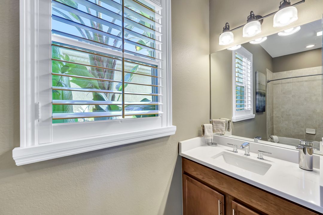 14554 Lanier Ct, Naples, FL 34114