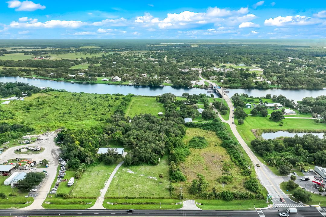 21211 Palm Beach Blvd, Alva, FL 33920