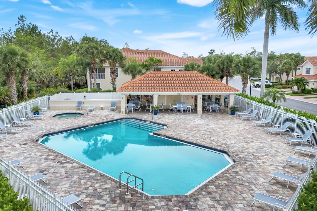 1445 Tiffany Ln #202, Naples, FL 34105