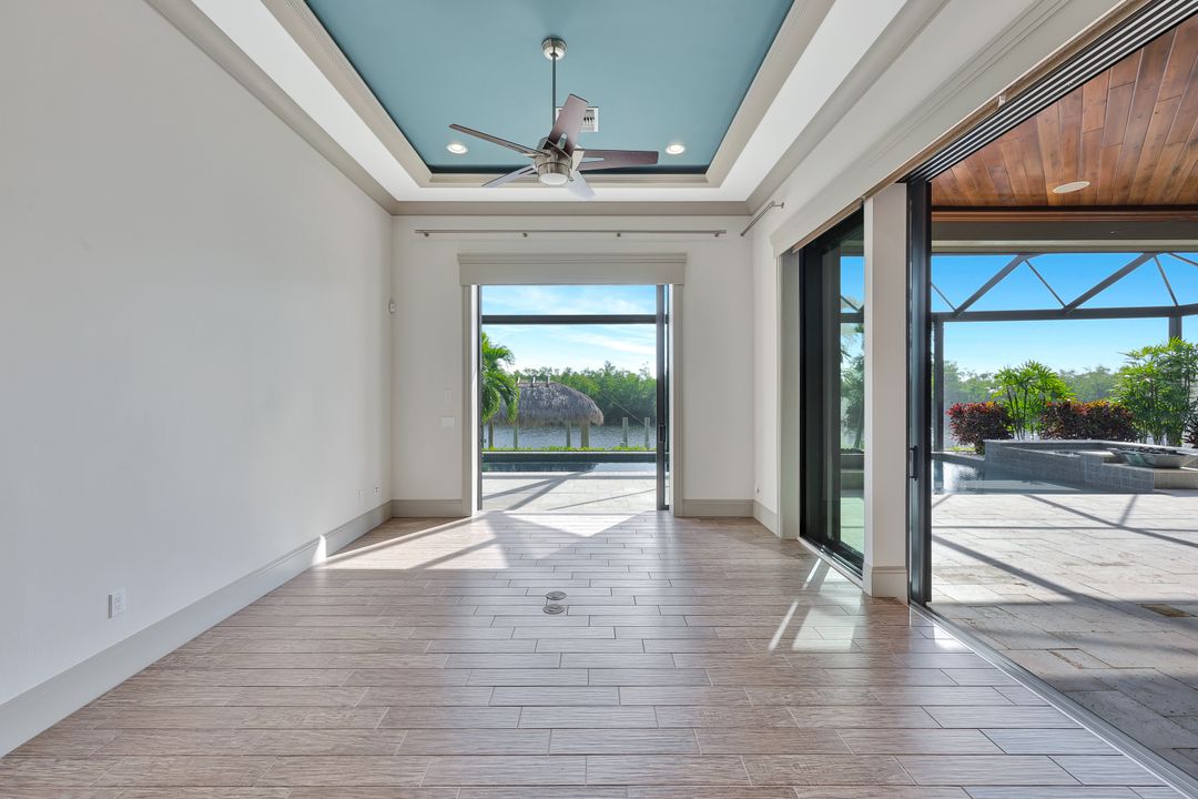 5817 Harbour Cir, Cape Coral, FL 33914