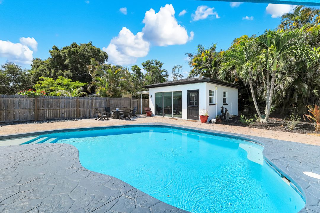 8327 Riviera Ave, Fort Myers, FL 33919