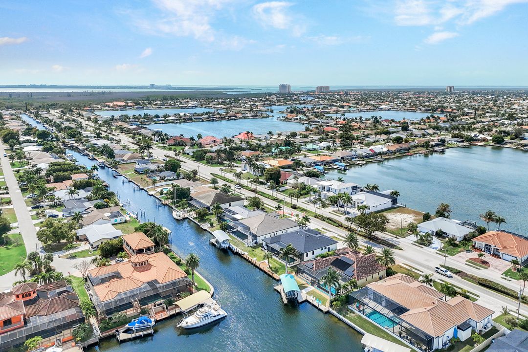 5011 Pelican Blvd, Cape Coral, FL 33914