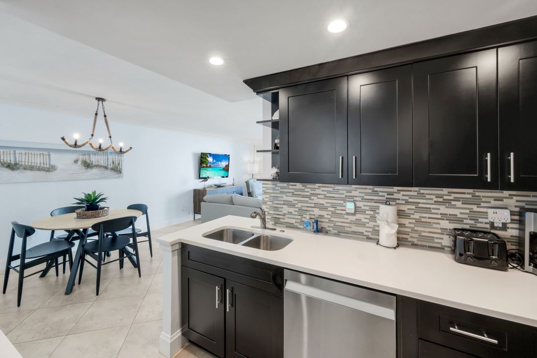 380 Seaview Ct #1010, Marco Island, FL 34145