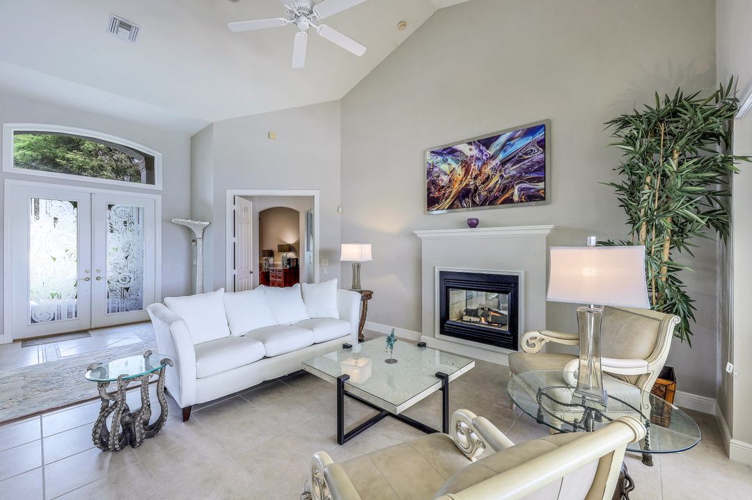 7092 Peach Blossom Ct, Naples, FL 34113