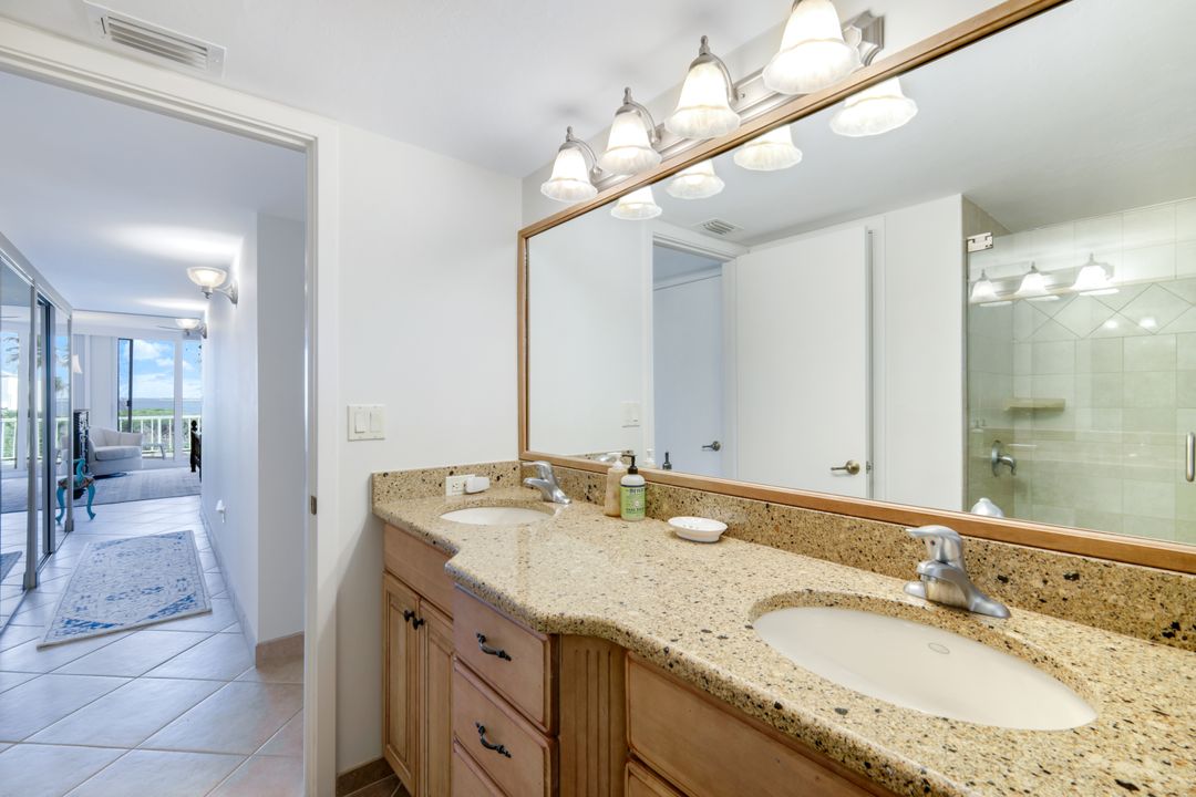 200 Periwinkle Way #214, Sanibel, FL 33957