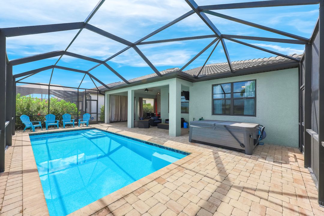 3927 Black Eagle Ln, Fort Myers, FL 33966