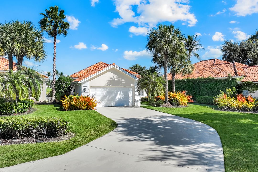 4364 Montalvo Ct, Naples, FL 34109