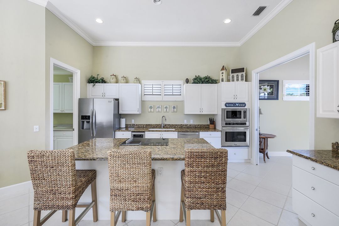 833 Swan Dr, Marco Island, FL 34145