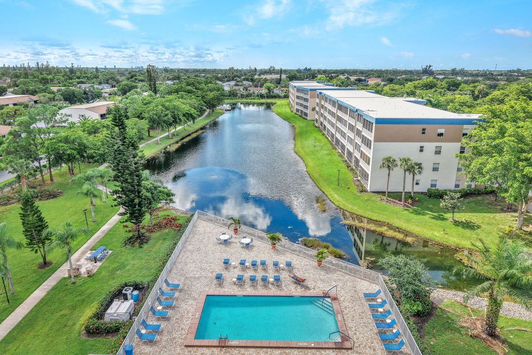 14901 Park Lake Dr #106, Fort Myers, FL 33919