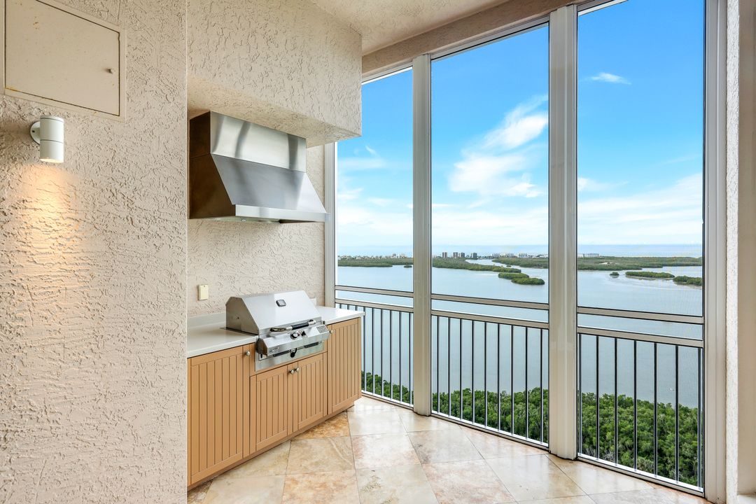 4951 Bonita Bay Blvd #PH302, Bonita Springs, FL 34134