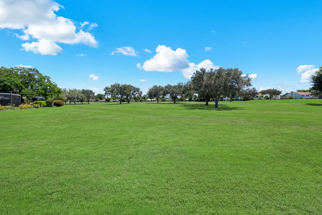 193 Heather Grove Ln, Naples, FL 34113
