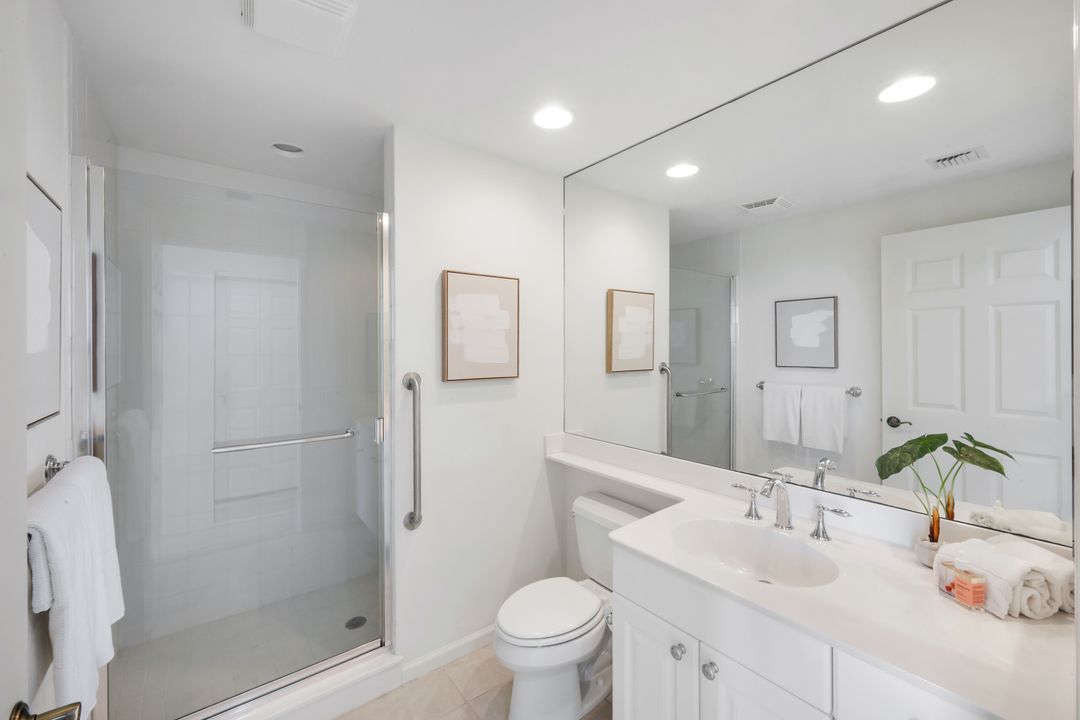 455 Cove Tower Dr #902, Naples, FL 34110