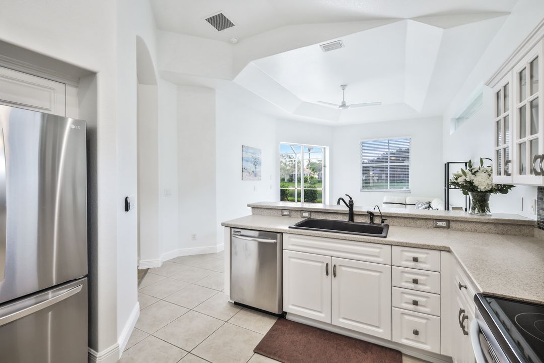 8710 Ibis Cove Cir, Naples, FL 34119