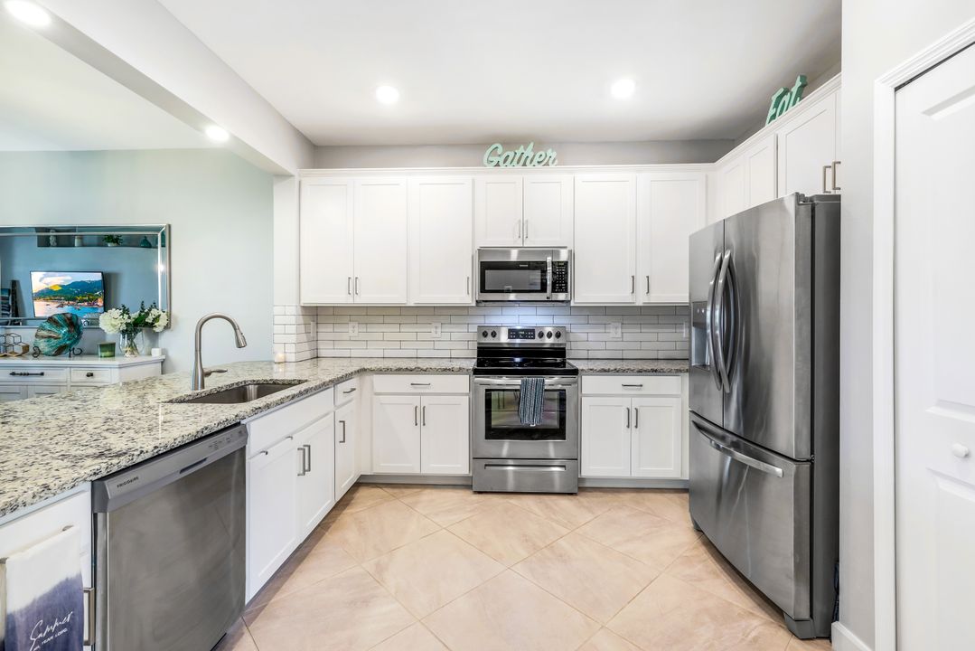 14033 Pine Lodge Ln, Fort Myers, FL 33913