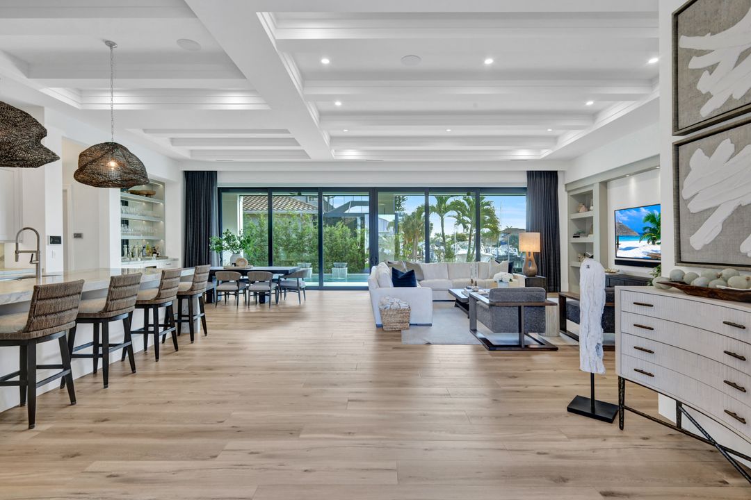 701 Plantation Ct, Marco Island, FL 34145