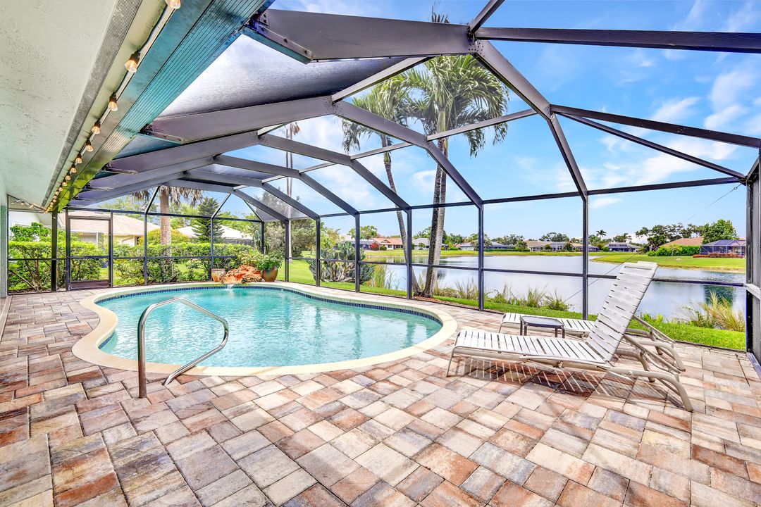 9534 Campbell Cir, Naples, FL 34109
