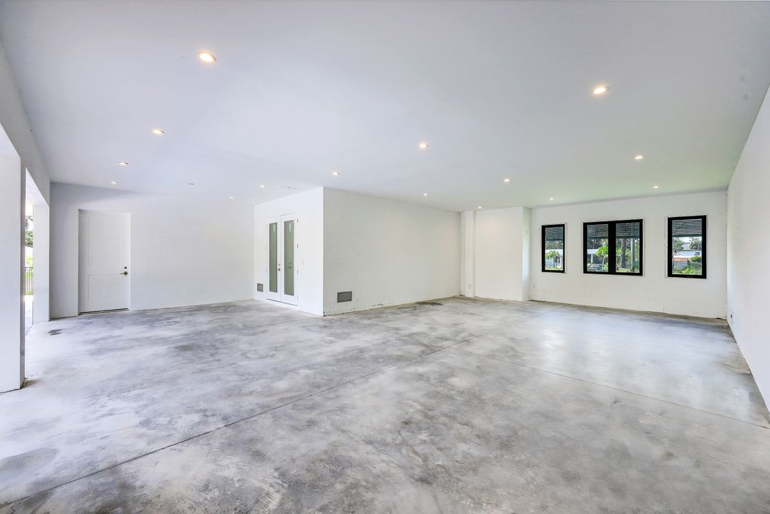 4470 Tarpon Ave, Bonita Springs, FL 34134