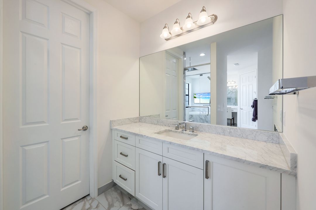 10059 Chesapeake Bay Dr, Fort Myers, FL 33913