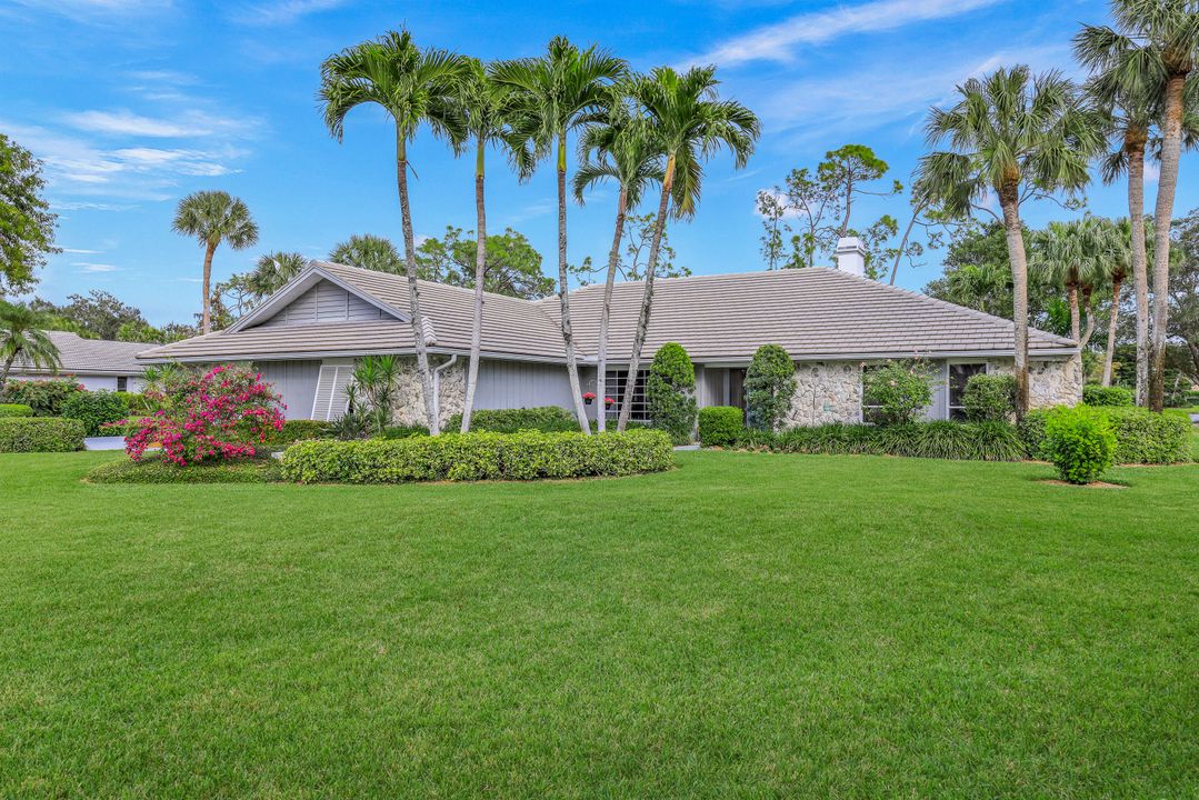 12888 Valewood Dr, Naples, FL 34119