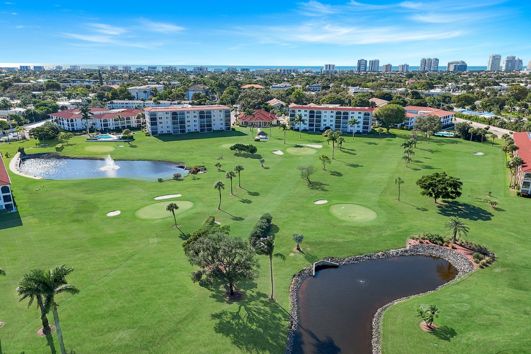 37 High Point Cir E #109, Naples, FL 34103