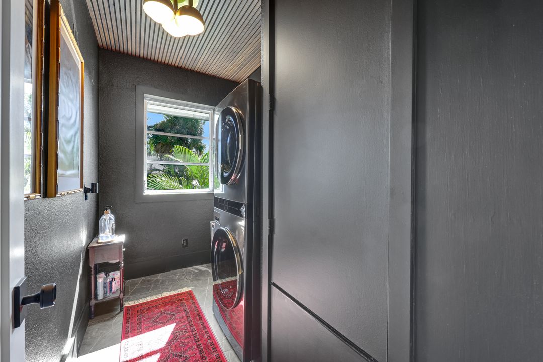 746 Park Ave, Naples, FL 34110