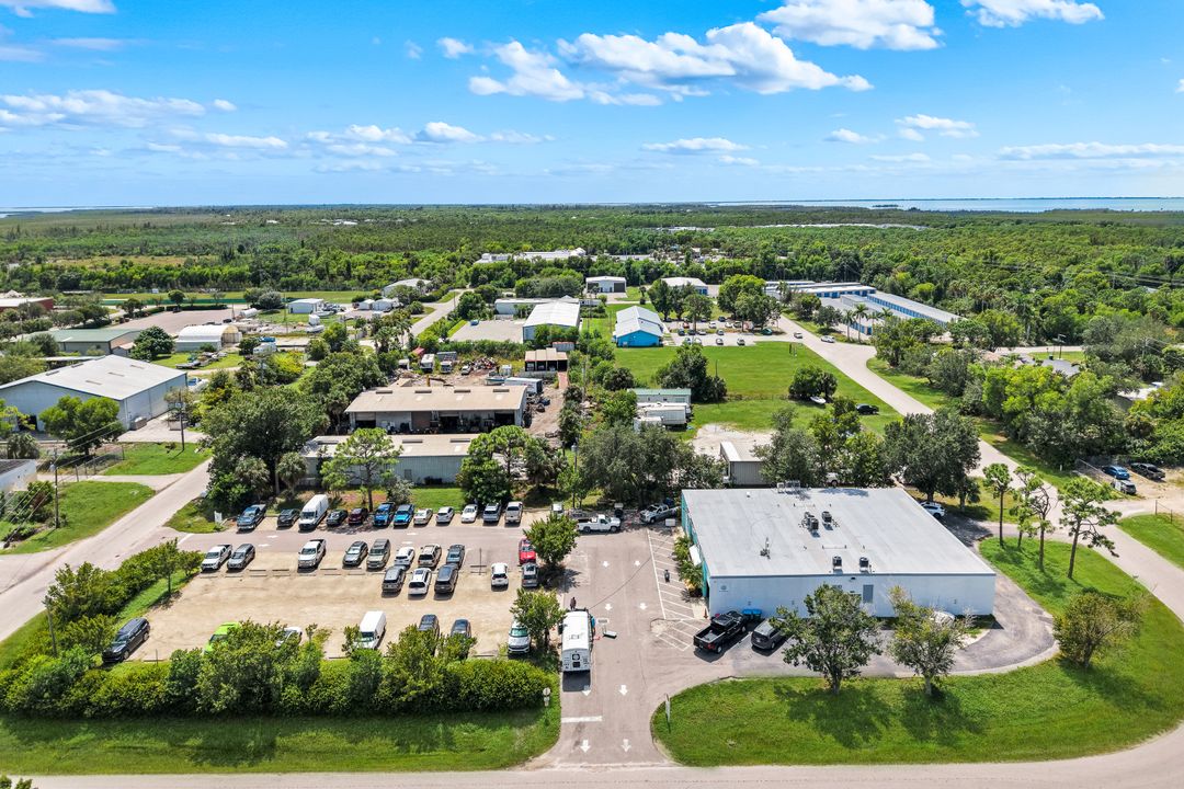 5576 Doug Taylor Cir, Saint James City, FL 33956
