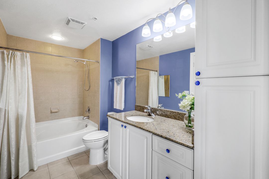 2825 Palm Beach Blvd #316, Fort Myers, FL 33916