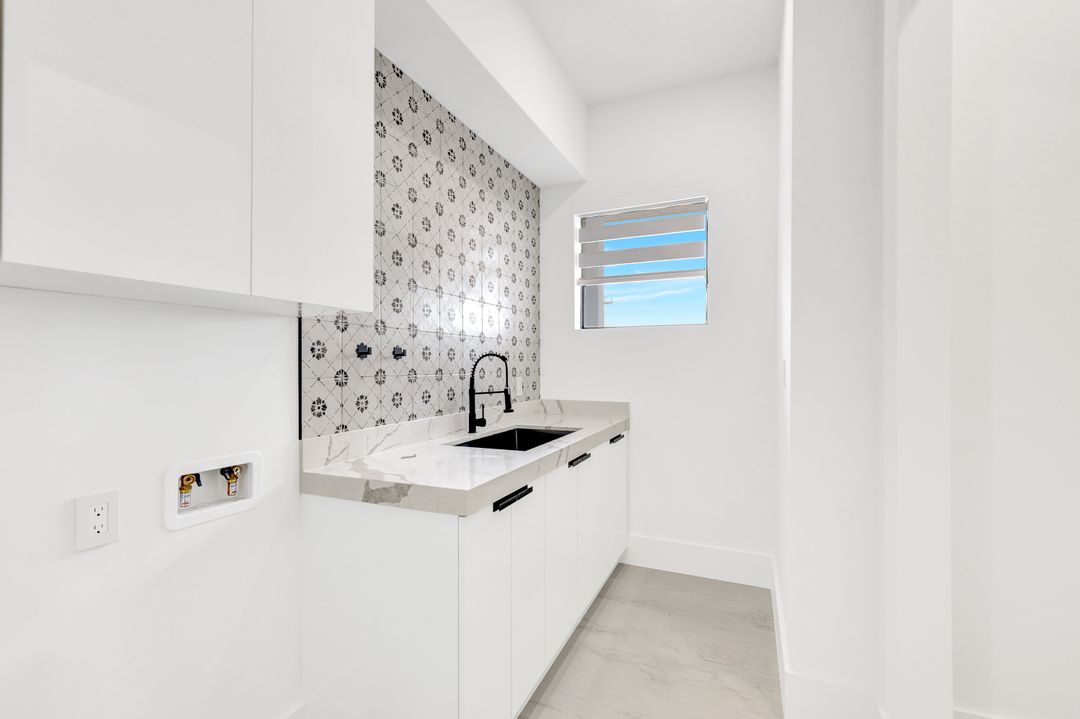 719 Old Burnt Store Rd N, Cape Coral, FL 33993